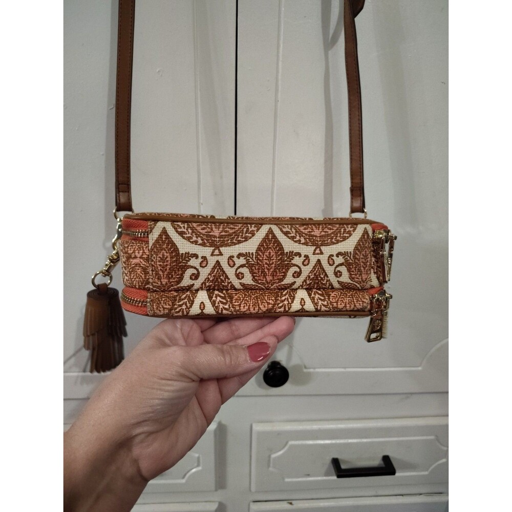 Spartina 449  Zipped Crossbody Handbag Purse Tassel - Picture 6 of 12